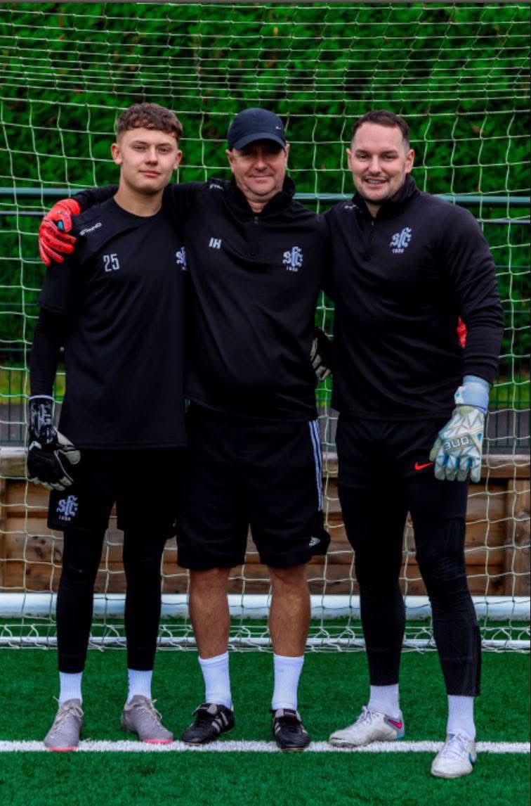 SMurphy2993's tweet photo. Big thank you and good luck to @Flipperih who leaves @SFC1888 today after 3 seasons , been a pleasure working with you week in week out! Promotion together and accomplished staying up this year at the first time of asking! Hopefully our paths will cross again some day! #fulltoss https://t.co/g8VzDKuEoJ