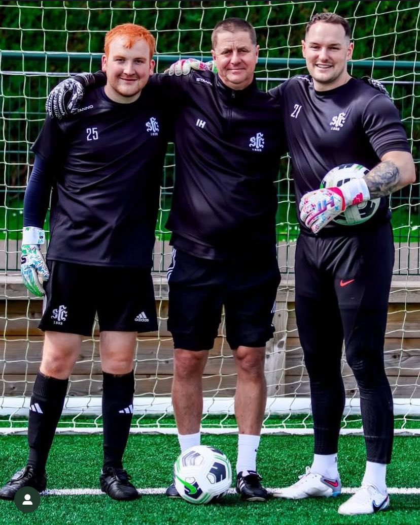 SMurphy2993's tweet photo. Big thank you and good luck to @Flipperih who leaves @SFC1888 today after 3 seasons , been a pleasure working with you week in week out! Promotion together and accomplished staying up this year at the first time of asking! Hopefully our paths will cross again some day! #fulltoss https://t.co/g8VzDKuEoJ