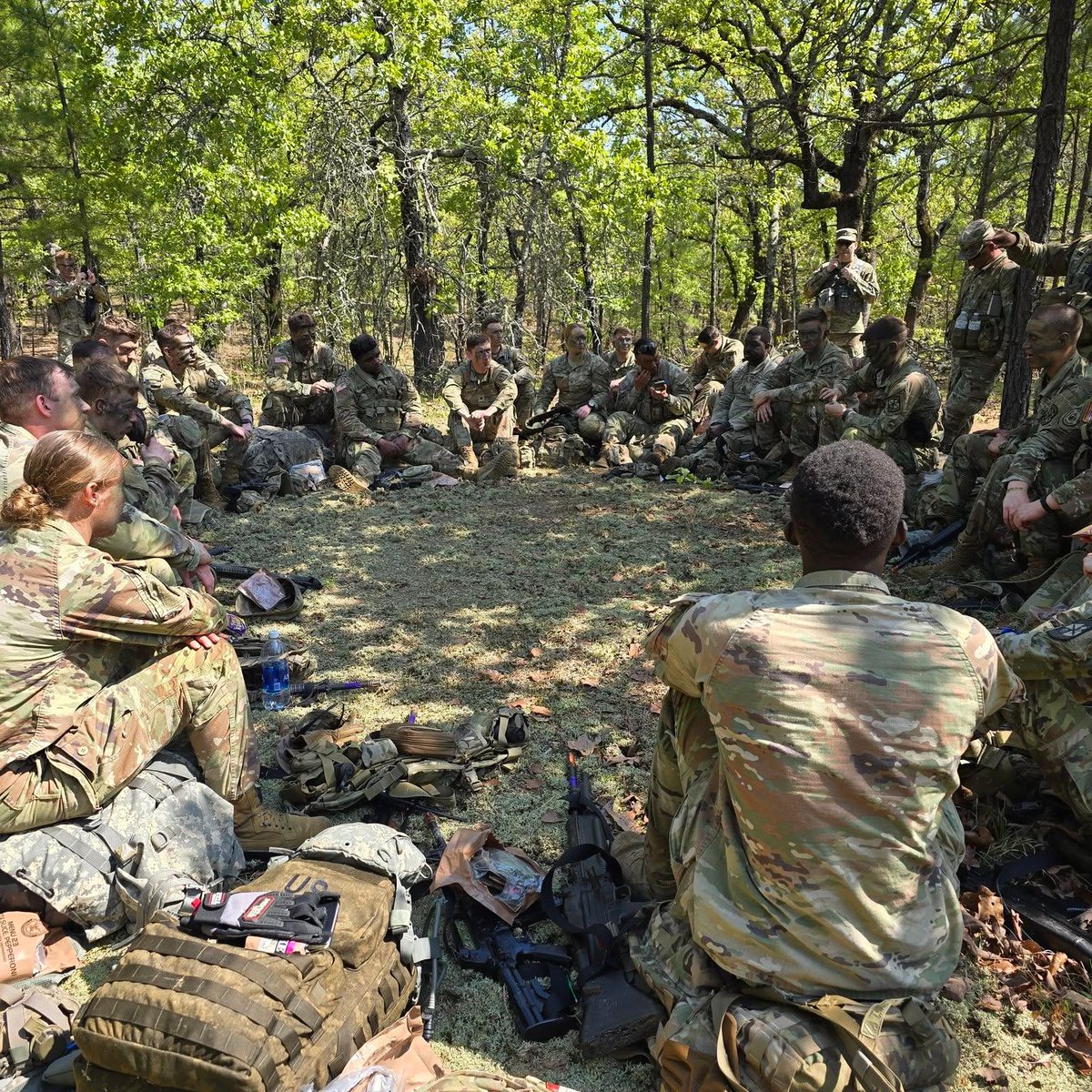JoinArmyROTC's tweet image. These cadets are pushing their limits during their Spring FTXs. 💪
Field Training Exercises (FTXs) offer cadets practical experience in leadership, teamwork, and tactical skills that are difficult to achieve in a classroom. 
#SpringFTX #armyROTC #Training #LeadershipExcellence