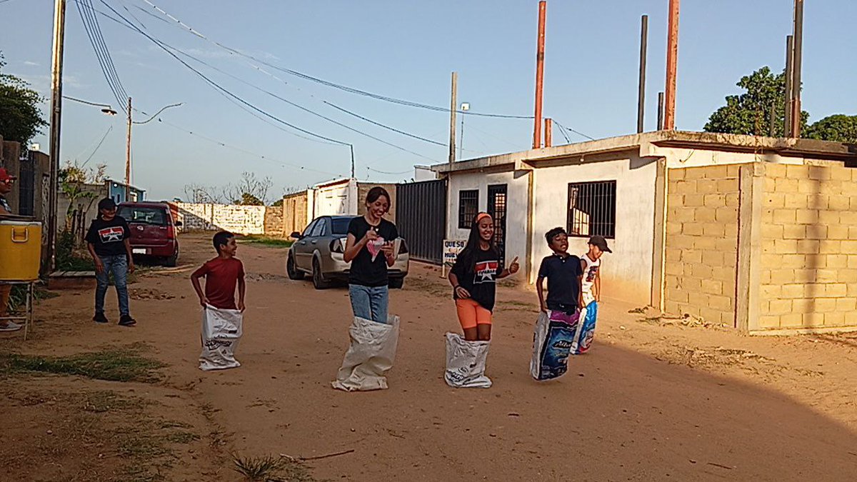 En el estado <a href="/AnzoateguiMrt3/">AnzoáteguiMRT3</a> municipio Simón Rodríguez con participación de la Dirección Regional, Municipal, militancia y comunidad de Chaguaramos Norte, se desarrolló actividad recreativa con el objetivo de rescatar nuestros juegos tradicionales y así fortalecer la cultura