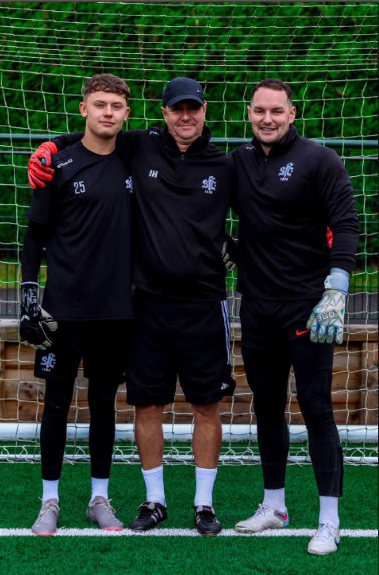 SFC1888's tweet image. 🔴⚪️Thanks @Flipperih 🔴⚪️

On behalf of everyone at the club a massive thank you to our GoalKeeping Coach, Ian Hansford aka Flipper for everything you have done over the last few seasons.

Today marked your final game with us, and securing Southern League safety on the pitch is…