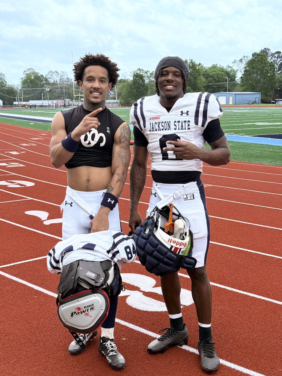 big shoutout to my boy <a href="/TravisJr18/">Travis Terrell Jr (APE)</a>  💙