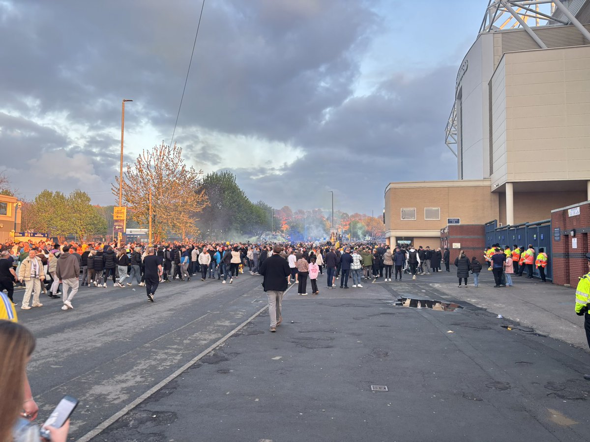 What a day that was. Last minute ticket and the best day with the best people. WE ARE PREMIER LEAGUEEEEEEEE