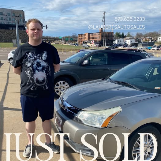 LaubertAutoSale's tweet photo. 💬 “Good service and great help when it came to looking for a new car.” — Quentin ⭐️⭐️⭐️⭐️⭐️

Quentin, thank YOU for the kind words &amp; for taking the time to leave us a review on BBB! Your support means the world to our family business. You’re always part of the Laubert’s family. https://t.co/VVICYAUAv5