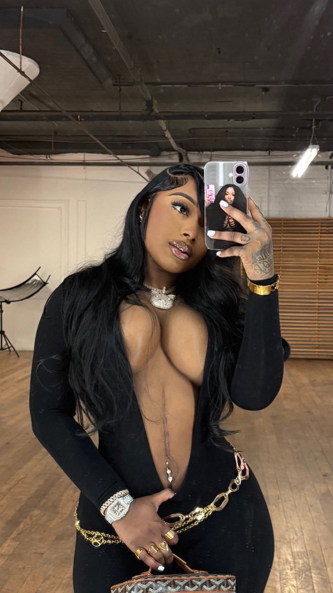 makemegooink's tweet photo. Bad 2 da 🦴 https://t.co/yo8nCbQnDj