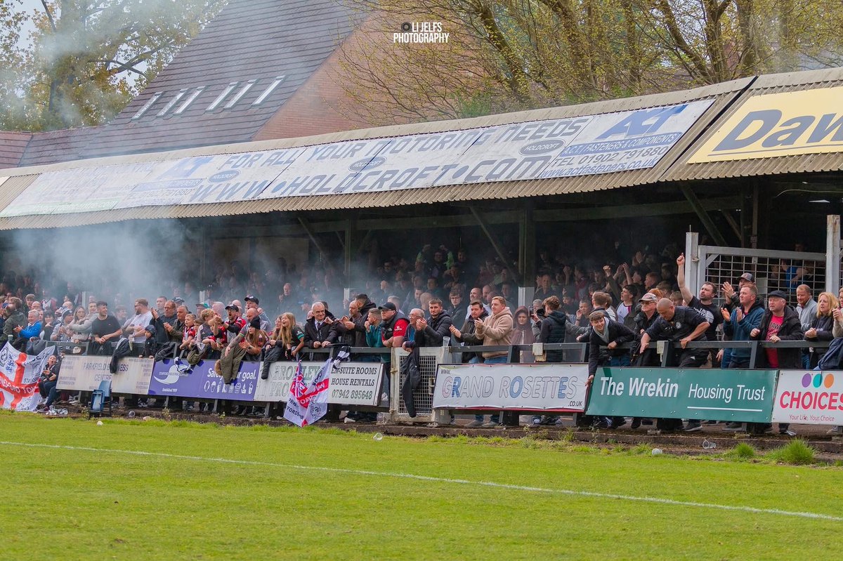 Hednesford_Town's tweet photo. Your support today was incredible: a sold out away end that brought the noise 🤝

One More Game 🗓️

Keep The Faith ⚫️🔨

📸 Oli Jelfs

#OneClub #UpThePitmen https://t.co/1OgXjQdKVY