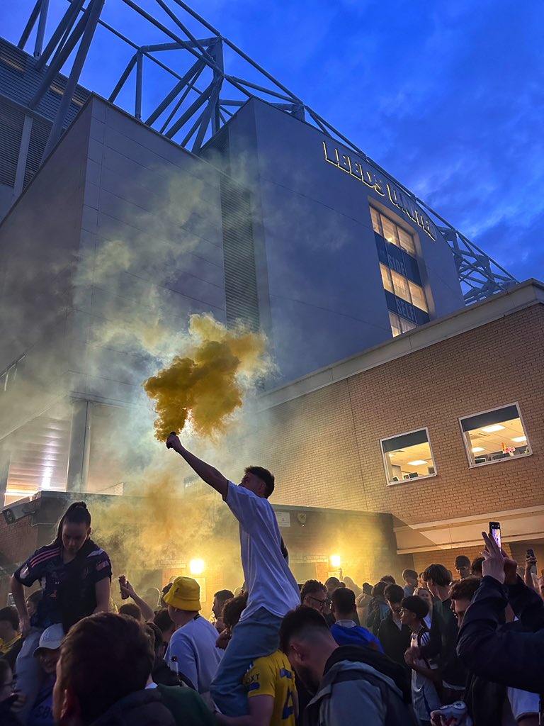 Leeds, Leeds are falling apart again! #mot #lufc