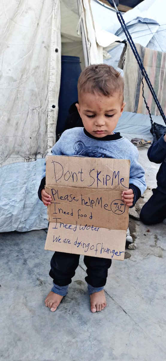 Mostafa400106's tweet image. Please don't ignore me. The high prices have robbed us of everything. A bag of flour that we used to buy easily is now more valuable than gold. Even a loaf of bread has become a treasure. Tamim is screaming with hunger. We need food. We need vegetables.
chuffed.org/project/127920