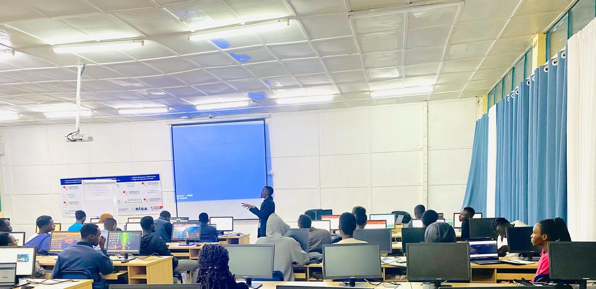 Inesam_rw's tweet photo. These 40 selected young leaders and innovators in UR-CAVM who attend these 4 days AI &IoT training sessions will bring the positive impacts and innovations to Rwandan society. AI and IoT are bringing innovative solutions in Agri-industries nowadays.
#inesam
#Imenatoastmasters https://t.co/fNLNYLZ0mj