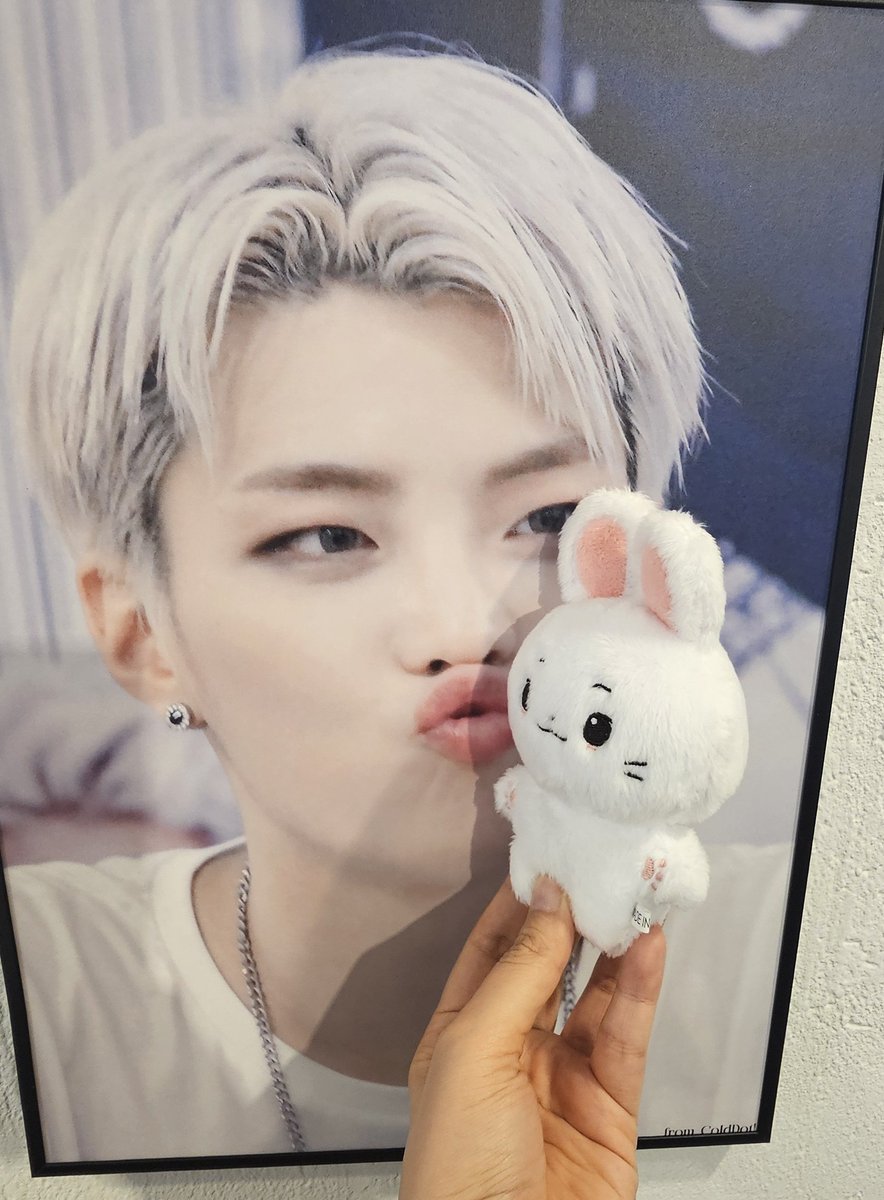 dx_xbm's tweet photo. 폴쫑이 지리게 놀앗찌요
#폴쫑찰칵폴라를따라가요 https://t.co/95wTJSTcD0