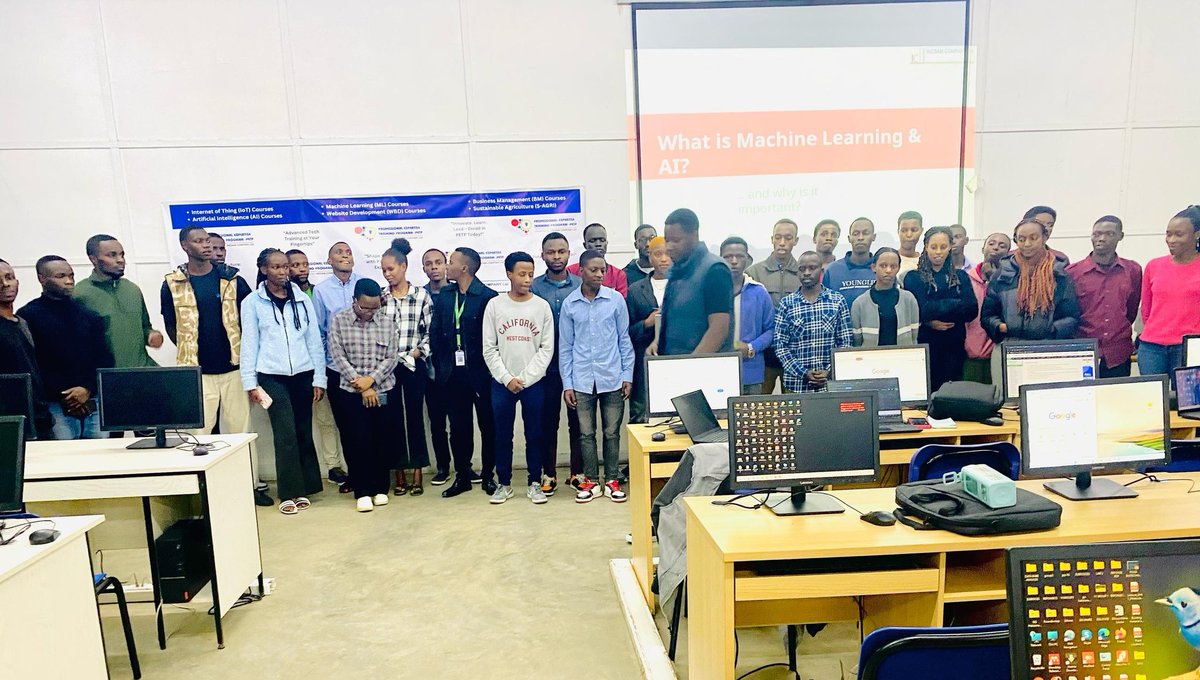 Inesam_rw's tweet photo. These 40 selected young leaders and innovators in UR-CAVM who attend these 4 days AI &IoT training sessions will bring the positive impacts and innovations to Rwandan society. AI and IoT are bringing innovative solutions in Agri-industries nowadays.
#inesam
#Imenatoastmasters https://t.co/fNLNYLZ0mj