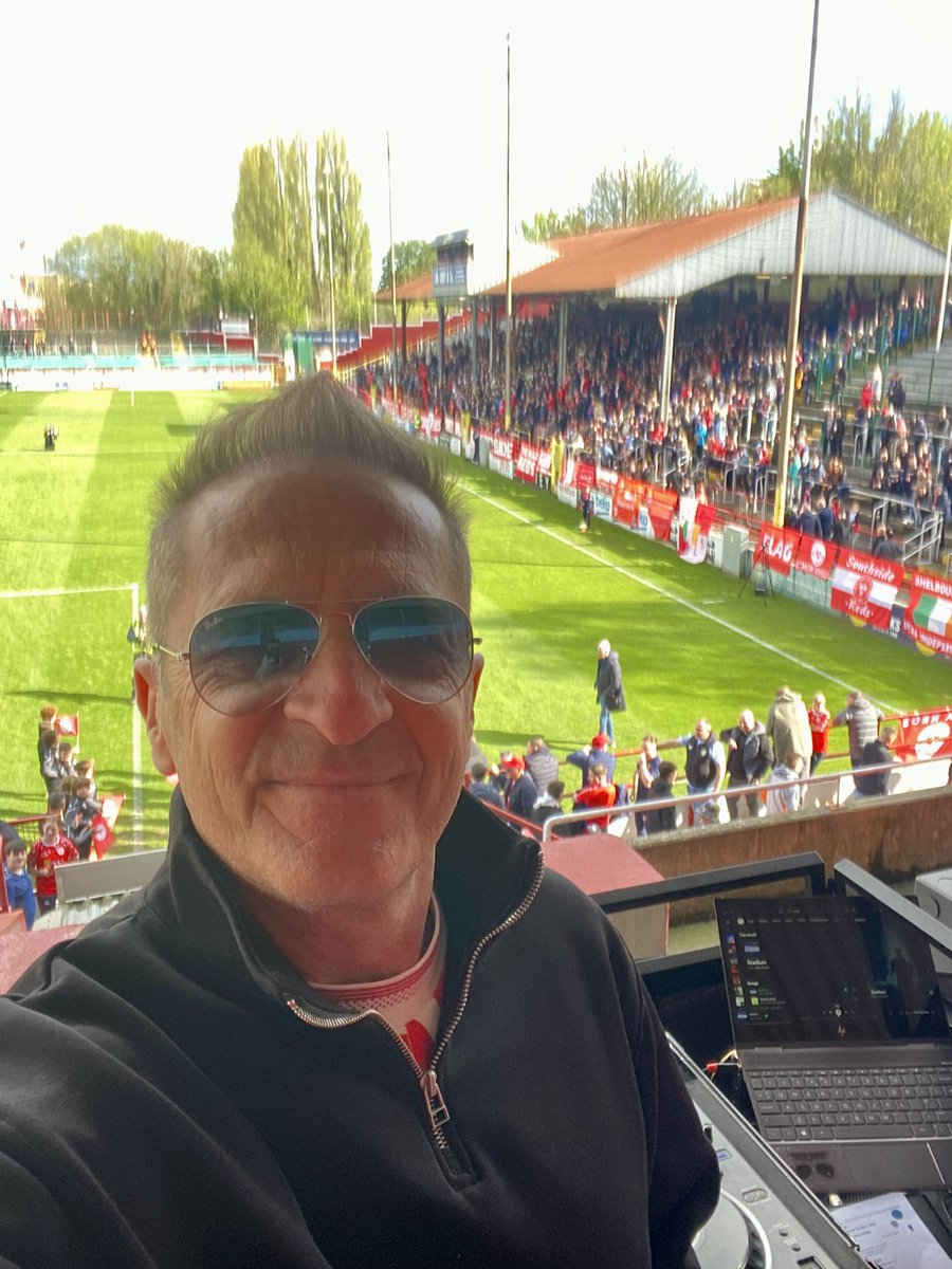 MauroPicottoDJ's tweet photo. Top experience today at Tolka Park @shelsfc Amazing hospitality and thanks to everyone 🙏❤️ https://t.co/xPEpR3Sm5h