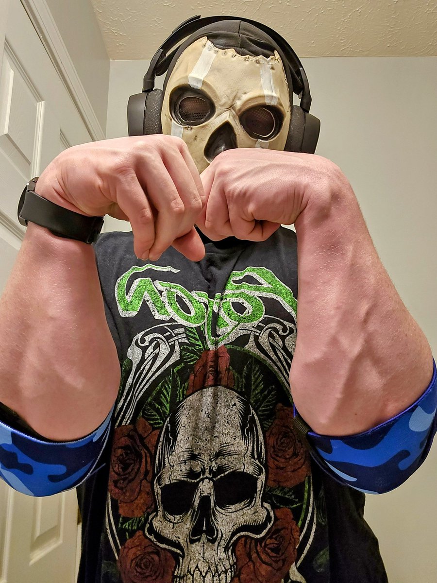 KittyIsHiding1's tweet photo. Mission failed, we'll get em next time. https://t.co/prXrInWuZj