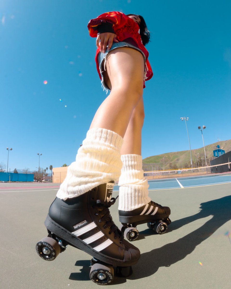 Shiekh's tweet image. Start your day with the Superstar 82 Roller Skates🤩 Whether you're a pro or beginner skater, you'll always look good in these

#SkateStyle #RollerSkating #SkateEveryday #SkateLife