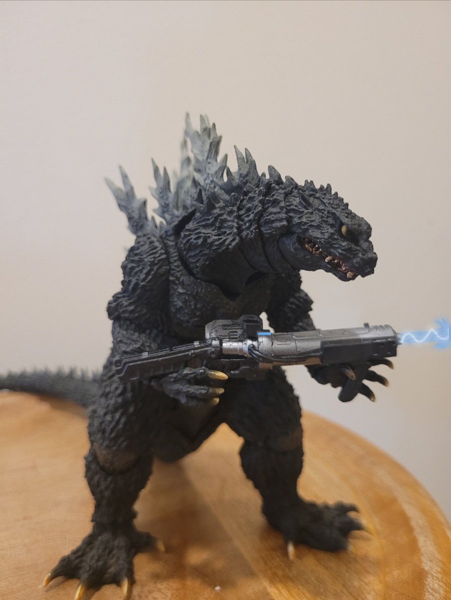 Doughegoji's tweet photo. Godzilla when he's running low on atomic breath:
#Godzilla #Dman1954 #lazergun https://t.co/8YUAH6PEm4
