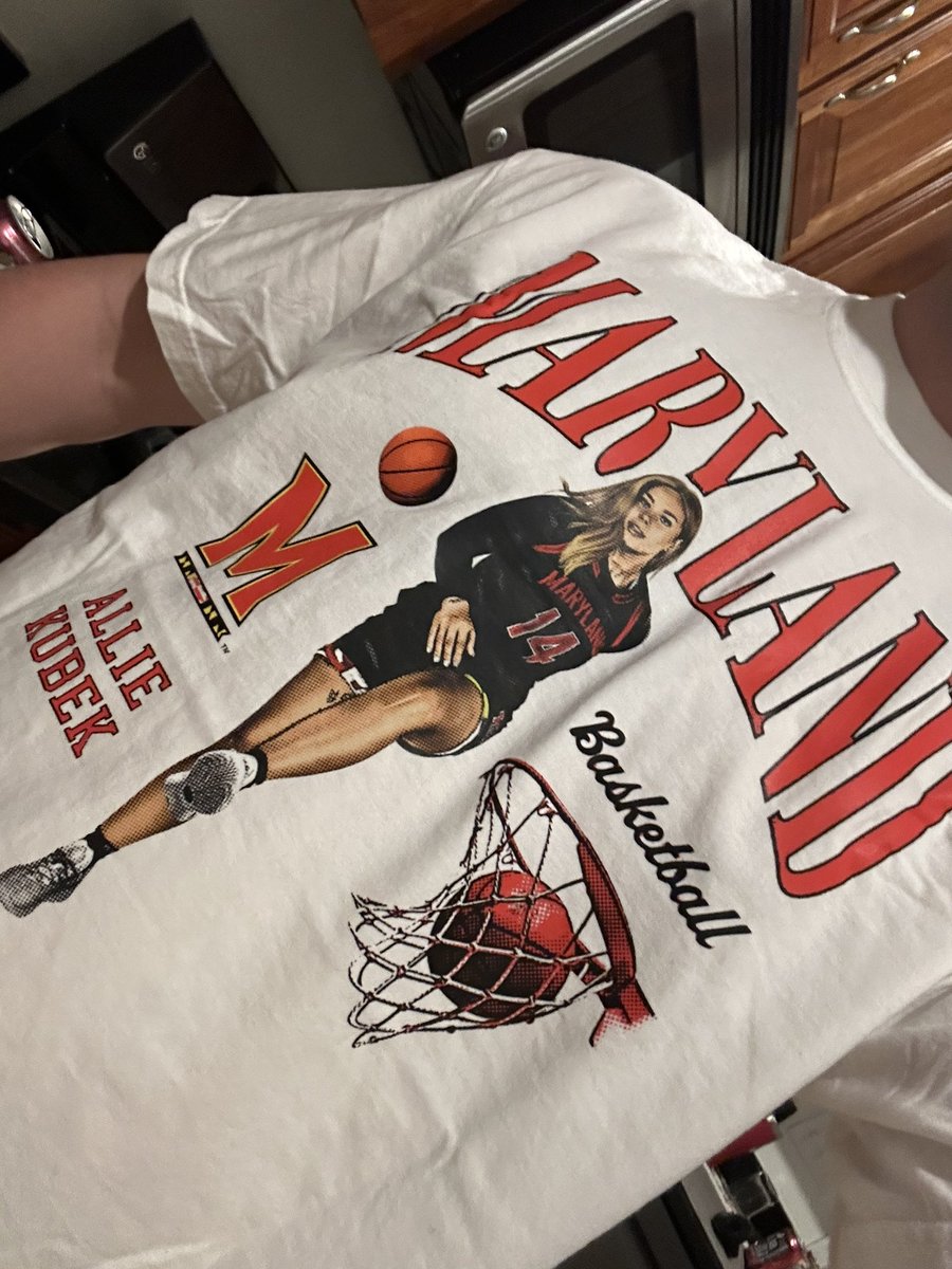 ____sac's tweet photo. @benmessi_ @TaliaGoodmanWBB @alliekubek I literally just got your NIL tee. STAY IN CP BIG ELK https://t.co/ArfSyKHlGC