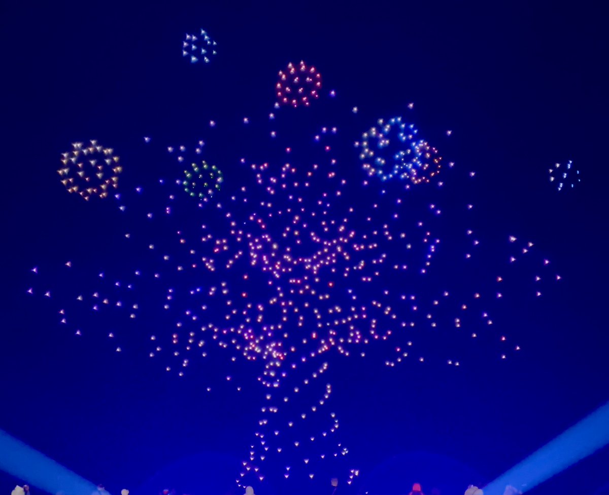 万博の夜🌃

水と空気のスペクタクルショー
ドローンショー

素敵な1日をお過ごし下さいませ✨

📸2025/4