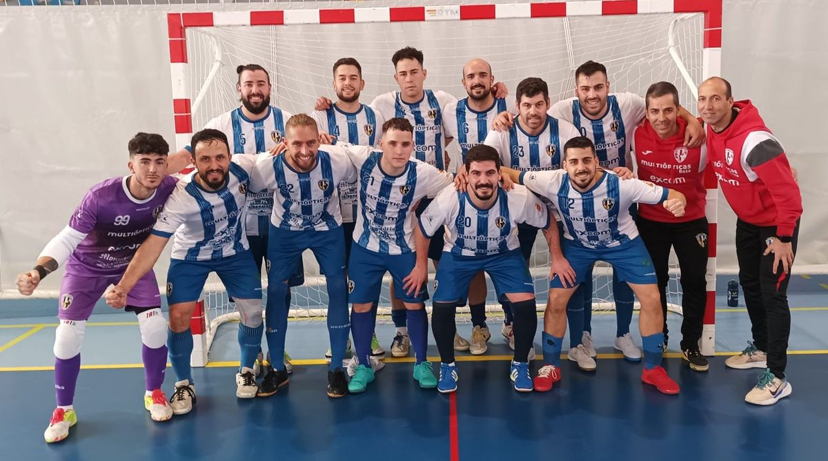 🌞 #TablerOriental
🎙️ Con <a href="/CalvacheNano/">Nano Calvache</a> hablamos de las dificultades de salvar su equipo la categoría
🟢 J-28 crucial para el #G18Terecera
🟢 <a href="/FSTorremolinos/">FS Torremolinos</a> &amp; <a href="/DamaBaza/">C.D. Dama de Baza</a> de la mano hacia el play off
🟢 <a href="/VictoriaKentFS/">CD Victoria Kent FS - COMERCO</a> - <a href="/FSTorremolinos/">FS Torremolinos</a> más que 3 puntos 
📻 futsalsur.com/2025/04/21/nan…