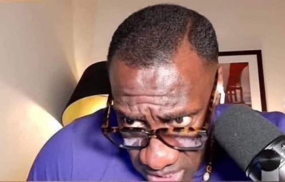 Carl Thomas’ Turtleneck tweet media