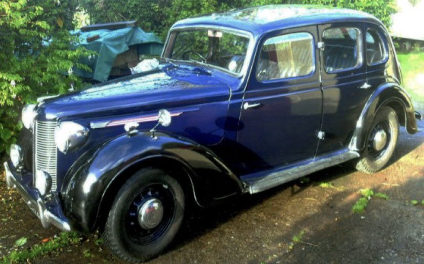 AustinCounties's tweet photo. Did you know an Austin 16 would have only cost £570-685? 😮 

But with the average weekly wage for a man at the time being £6-7, it could take up to 2 years to save for one! 🕰️ 

That didn’t halt their popularity, with an average of 200 being produced and sold each week! 💰 https://t.co/ihnpC8zGLC