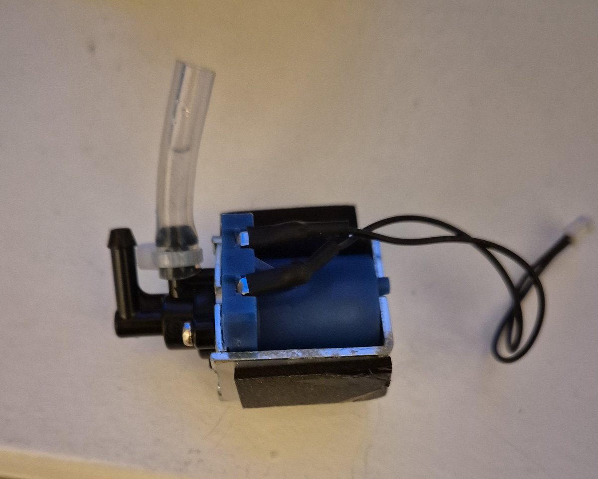 StevenRCFox's tweet photo. I love taking apart/fixing stuff. This week it was our @Waterdrop_USA counter top filter. The electronic tap below was stuck closed

Interestingly, the pump still worked  &amp; built up enough pressure to blow an o-ring on the filter.

Removing this fixed it and made it safer. https://t.co/IbVBvj0Ca1