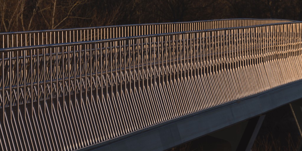 🚶‍♀️🚴‍♂️ Worcester’s new Kepax Bridge has welcomed nearly 5️⃣0️⃣K users since opening 3️⃣ months ago. Read how we supported: 

jcob.co/xbC250VyHV5 

<a href="/worcscc/">Worcestershire County Council</a> <a href="/moxonarchitects/">Moxon Architects</a> 

📸:  Simon Kennedy