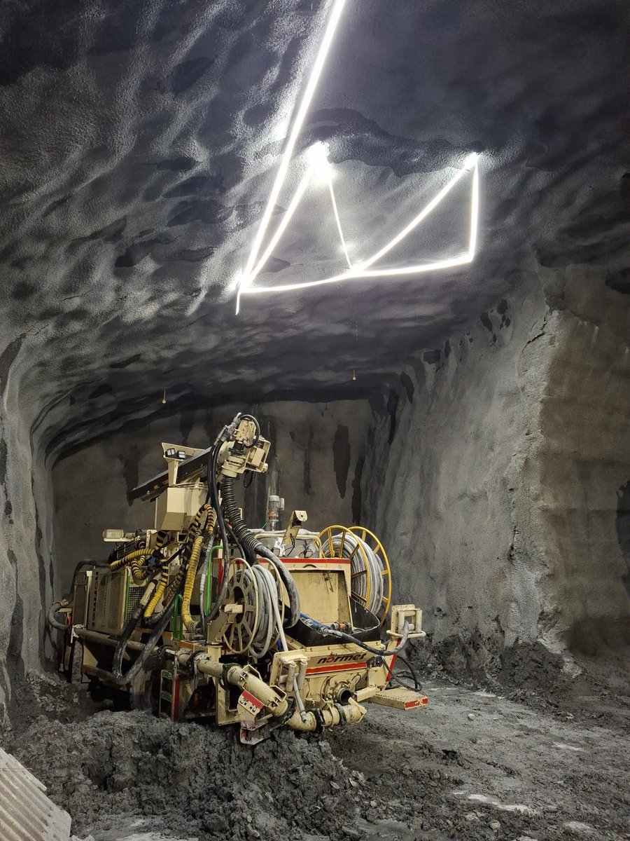 February was a big month underground! From lowering specialized, heavy-duty equipment into the shaft to making headway on station cavern excavation, progress is moving full steam ahead. Stay tuned for more updates as we carve out the tunnel for the future  Queen-Spadina station.