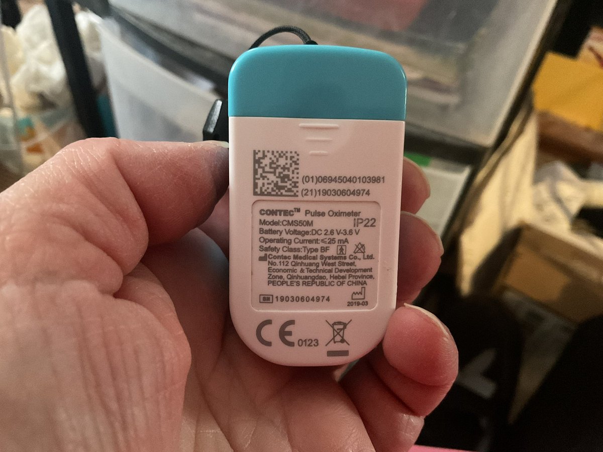 How do I charge this #oximeter ?