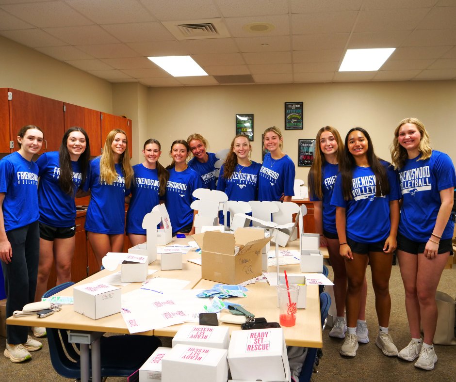 friendswoodisd's tweet photo. Our FISD Day of Service was full of Mustang heart! ππΎ
FHS Girls Soccer helped at the animal shelter, FISDCares hosted service stations at FJH, FHS Art Club painted rain barrels for campuses, and more!
Proud of our students & staff! πͺ #FISDService #MustangsGiveBack https://t.co/R3Y5t3KWE8