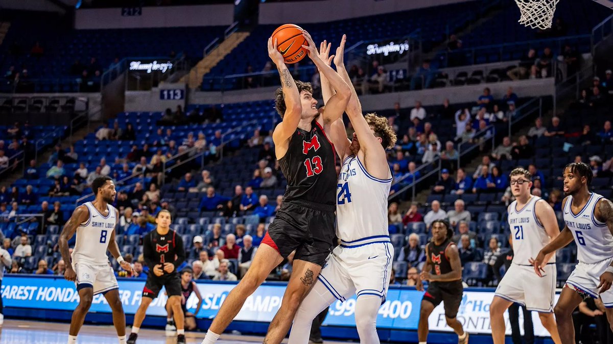 6'8 Maryville (D2) transfer Lucas Burton tells me that he's drawing recent interest from South Dakota State, Southern Mississippi, Coastal Carolina &amp; Chattanooga.

Cleveland State offered yesterday.

Averaged 14.5 points on 38.0% 3PT. 

Represented by (<a href="/WEAVE/">WEAVE</a>).