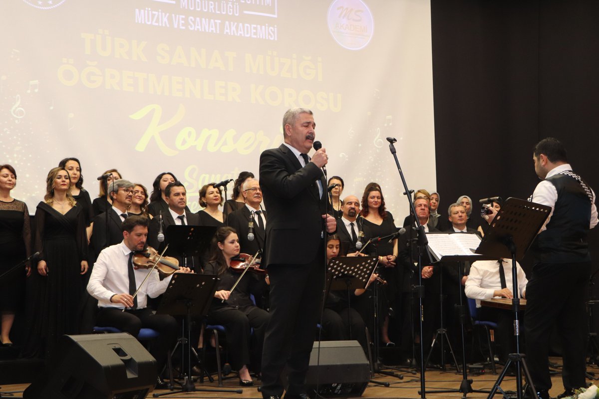 efelerilcemem's tweet photo. Türk Sanat Müziği Öğretmenler Korosu’ndan Unutulmaz Gece! 🎶
Aydın Efeler İlçe Milli Eğitim Müdürlüğü Müzik ve Sanat Akademisi tarafından düzenlenen Türk Sanat Müziği Öğretmenler Korosu Konseri büyük bir coşkuyla gerçekleşti.@tcmeb  @ekicis20  @hakanozcan65 https://t.co/Yi3mbAWbb0