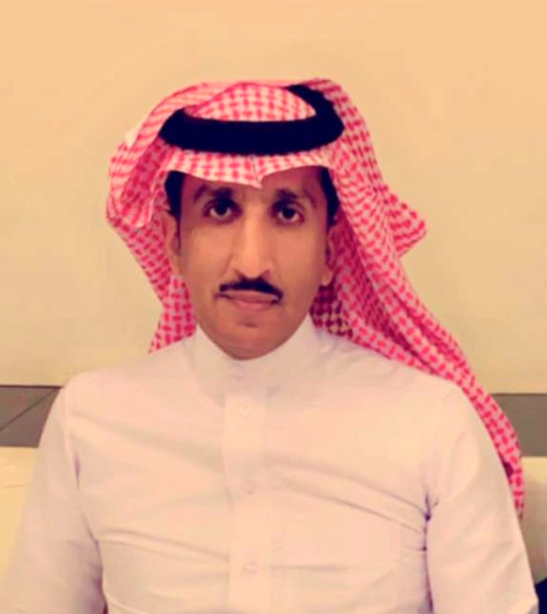 “نبارك للأخ هادي حمد آل شرية حصوله على شهادة الماجستير. تعبك وجهدك أثمر، وهذا الإنجاز ما هو إلا بداية لمستقبل مشرق بإذن الله. تستاهل كل خير، وعقبال الدكتوراه!
