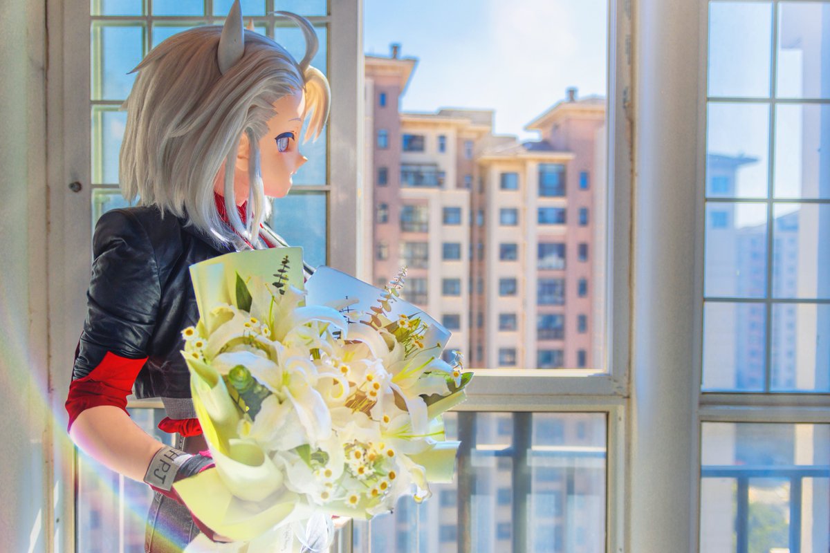 [Remastered Archive 2025.03.17]
Justice stands by the window, flowers in hand, eyes fixed on the distance.
“I'm awesome. I can do it.”

Now with sharper facial detail, deeper floral tones, and a faint rainbow drawn across the frame.

#HelltakerJustice #Helltaker #kigurumi