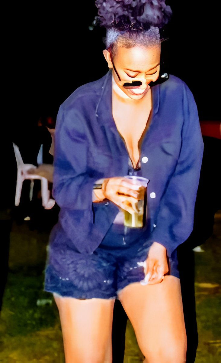 I have a dream to be the husband of shady boo💔 I'm very serious.
Guys yo support is needed 💪 what can i do to achieve it?🤔🤔🤔