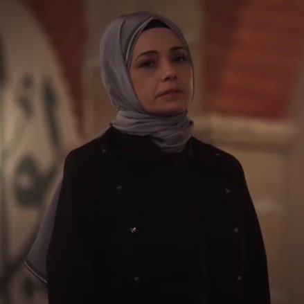 Galiba mürşidemiz namaz kılmayı bilmiyor