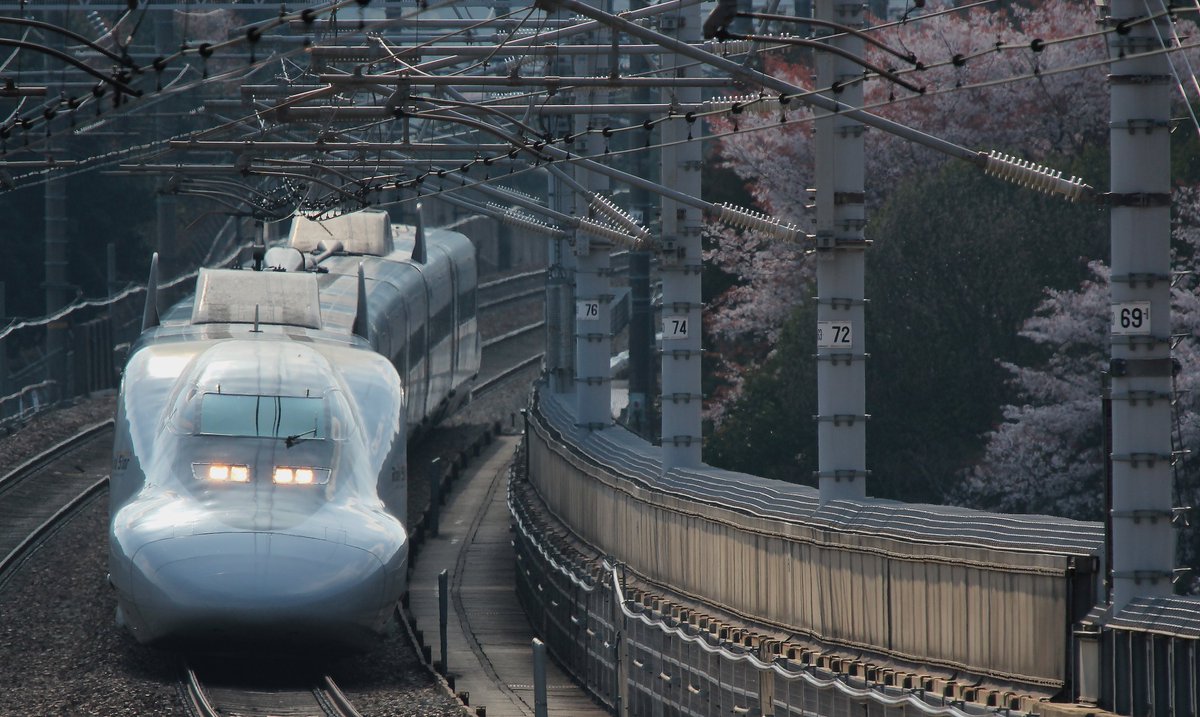 おはようございます(^-^)/昨日もたくさんの方々ありがとうございます(*/□＼*)今日も良い１日をお過ごしください＼(^^)／今日もよろしくお願いします＼(^^)／