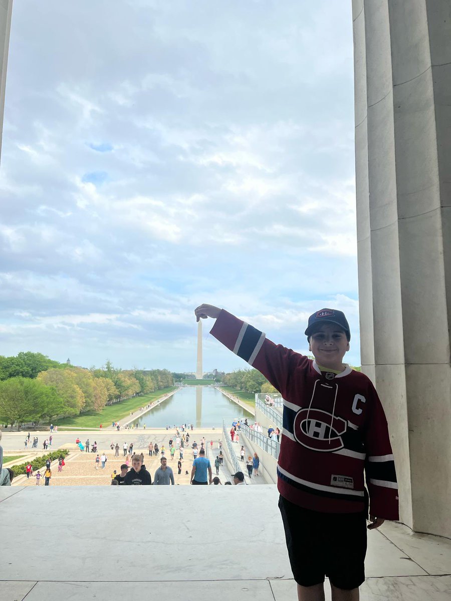 .<a href="/CanadiensMTL/">Canadiens Montréal</a> From D.C. to Montréal, lighting the lamp for our Habs! 🏒🔥 Repping bleu, blanc, et rouge far from home. Bring the Cup back! #GoHabsGo

De D.C. à Montréal, on allume la lampe pour nos Habs ! 🏒🔥 Bleu, blanc et rouge loin de chez nous. Ramenez la Coupe ! #GoHabsGo