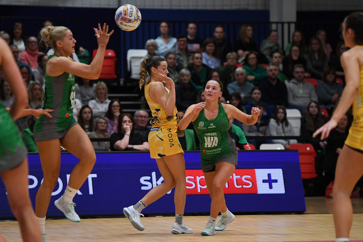cardiffdragons_'s tweet photo. Another performance to be proud of from our LexisNexis Cardiff Dragons 🐉
Not the result we wanted, but the team fought till the end and the crowd brought the energy as always🔥
#cardiff #cardiffsport #wales #walessport #cardiffdragons #walesnetball #cardiffnetball https://t.co/RdO1rC9HF2