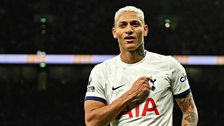 MrSamHQ_'s tweet photo. Tottenham 1-2 Nottingham Forest
Spurs pull one back!
Game on in North London—can they complete the comeback or will Forest hold firm?
#TOTFOR #COYS #NFFC #PremierLeague #FootballTwitter https://t.co/L7PJ8QYut9