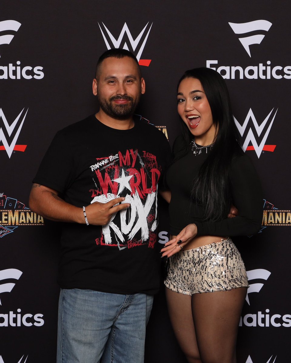 ECBITW's tweet photo. “Hi!! You came!”
The Prodigy- Goat
Always gonna ride with ROXY 2X
@roxanne_wwe
#TheProdigy
#ROXY2X
#WrestleMania https://t.co/yMhmn6ZsPJ