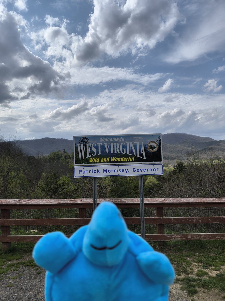 Bani Arcade Bunny 👾🐰 tweet media