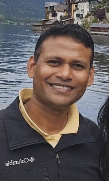 PratidhvaniNews's tweet photo. Bangalore: ಇನ್ನೂ FIR ಪ್ರತಿ ಇಲ್ಲ, ತಪ್ಪು ಮಾಡದ ಕನ್ನಡಿಗ ಒಳಗೆ, ತಪ್ಪು ಮಾಡಿದ North Indian ಹೊರಗೆ!!! #SupportVikas #ArrestShiladityaBose
#Kannadiga #Kannada #Karnataka #karunadu #Kannadathi #ಕನ್ನಡತಿ #ಕನ್ನಡಿಗ #ಕನ್ನಡ #ಕರ್ನಾಟಕ #ಕರುನಾಡು #pratidhvani #RoopeshRajanna https://t.co/2mTdSGMTSa