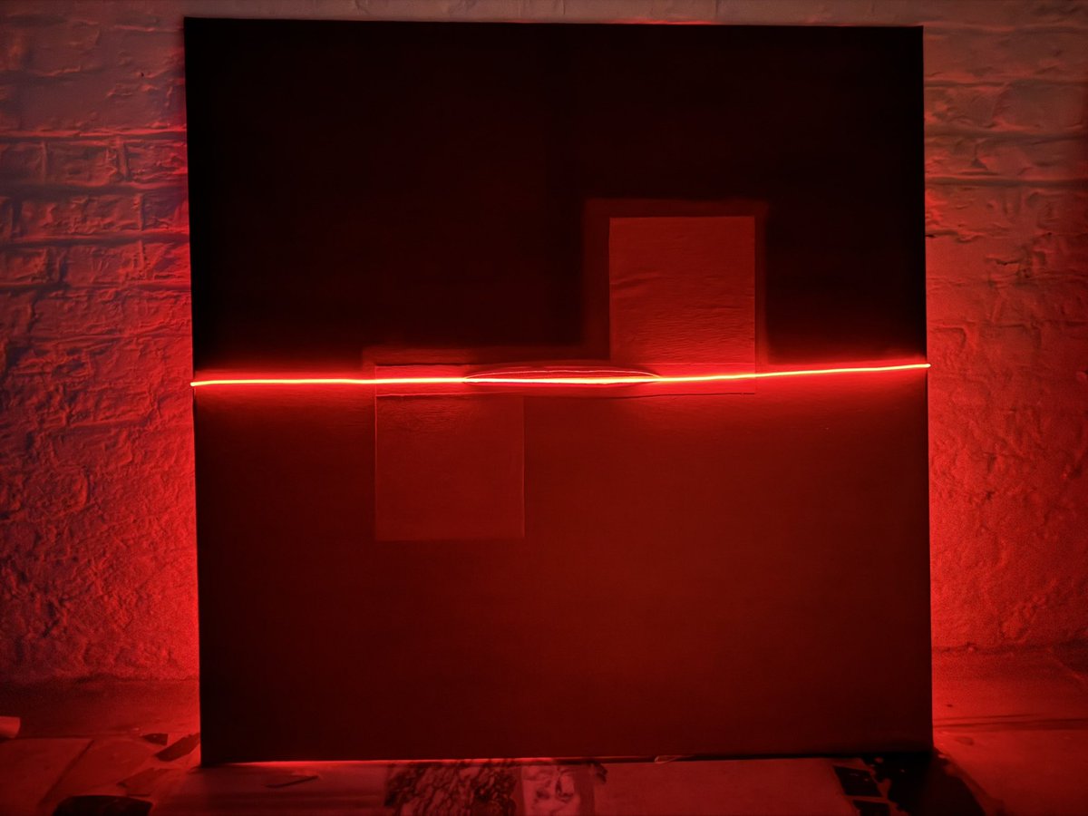 Art_A_Piras's tweet image. Line of 💕.

&quot;Crimson Echoes on Brick Shadows&quot;
#ledart #paintings #artsoul #light #love