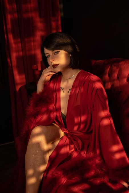 Watch Harli Kane's leaked NSFW photo on TwXstars