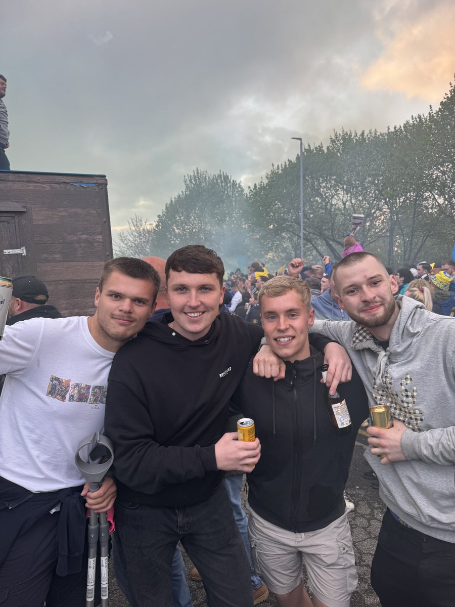 Joewaites8's tweet photo. All those pointless Tuesdays in middle of no where are all worth it now https://t.co/RtRRDGnnky