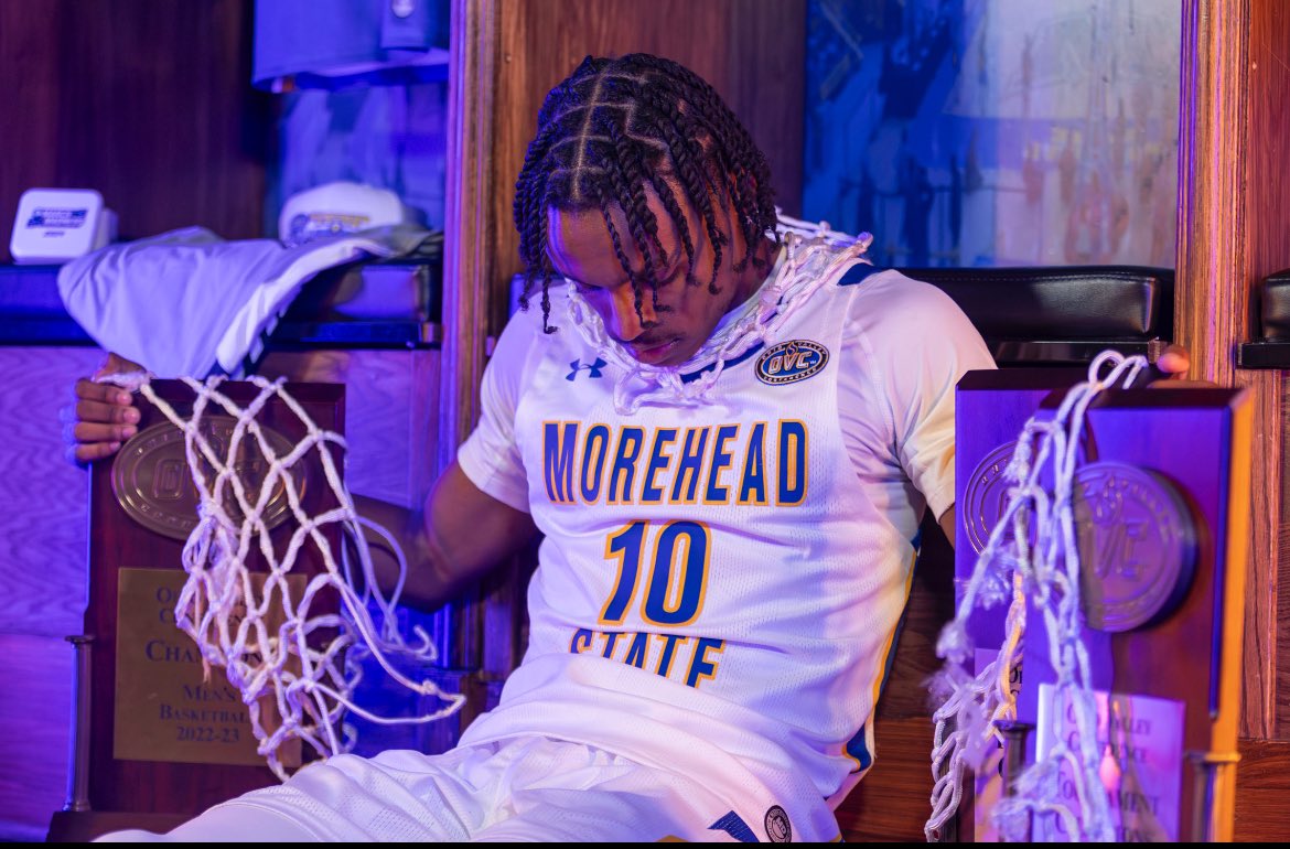 #COMMITTED🦅💛💙 #AGTG <a href="/Flight22bball/">Flight 22 Basketball</a> <a href="/mikerans50/">Mike Ranson</a> <a href="/CoachJonny_B/">Jonathan Mattox</a>