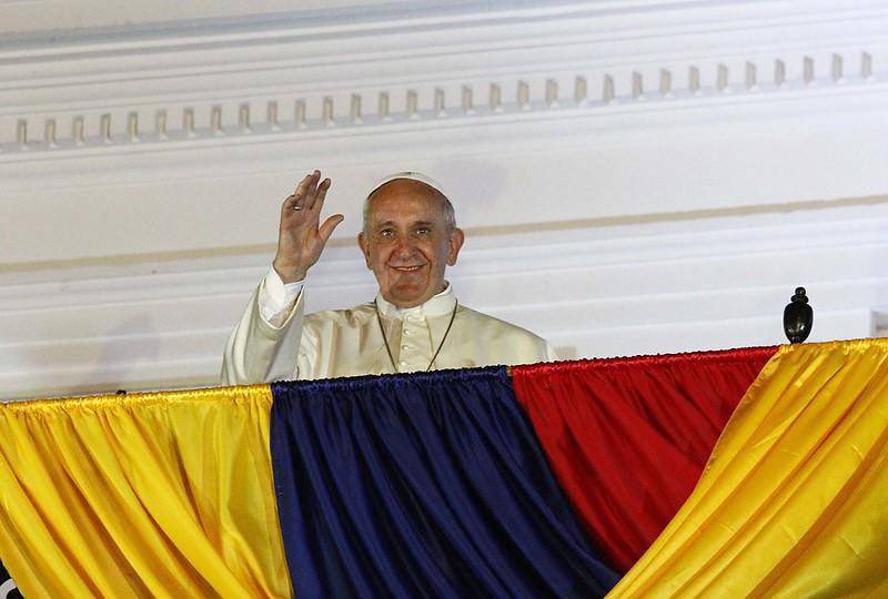 El Papa del pueblo, como cariñosamente lo conocían al Papa Francisco, por su legado de humildad, compasión y justicia social, ha fallecido a sus 88 años, dejando un ejemplo de amor al prójimo.

Su muerte nos llega justo después de la Semana Santa, cuando en Manta también lloramos