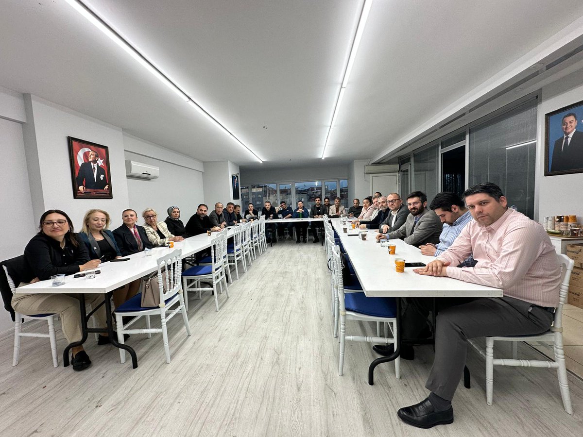 Bugün DEVA İstanbul İl Başkanlığı olağan haftalık yönetim kurulu toplantımızı gerçekleştirdik. 
💧İstanbul hizmet için hazırlanıyoruz.#kararlıyız .
Sadece #seçimzamanı değil  #durmadançalışıyoruz .
<a href="/A_HakanAgaoglu/">Ali Hakan Ağaoğlu</a>

#uzaksehir
#riyadh #PapaFrancesco