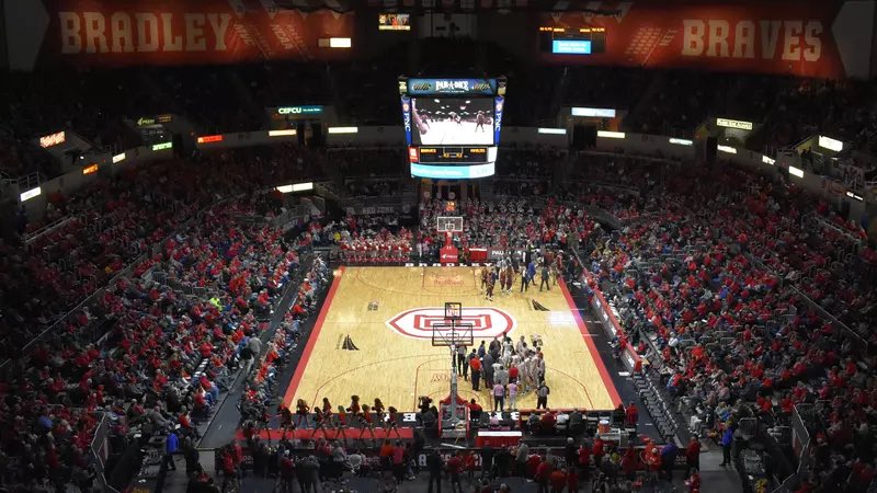 ILhoopsrecruits's tweet photo. D1 Program of the Day 🚨 

Bradley University is a member of the MVC and is located in Peoria IL! Peoria has a population of 110,460! Bradley has a beautiful campus and gorgeous facilities! The Braves went 28-9 and finished 2nd in the MVC!!

@BradleyUMBB https://t.co/BmS6dXXpY9
