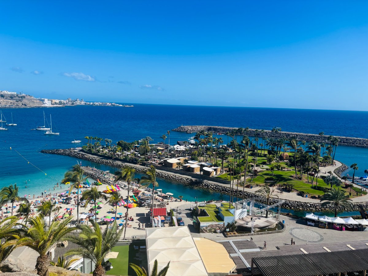 IvyABrown's tweet photo. #GranCanaria 
#playa
#España 
  Anfi del Mar https://t.co/YZTJhLUhtm